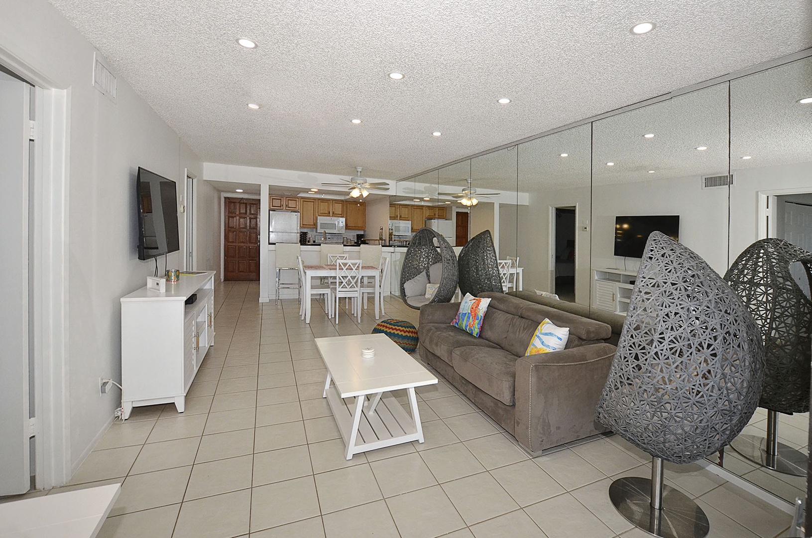 Living / Dining / Kitchen