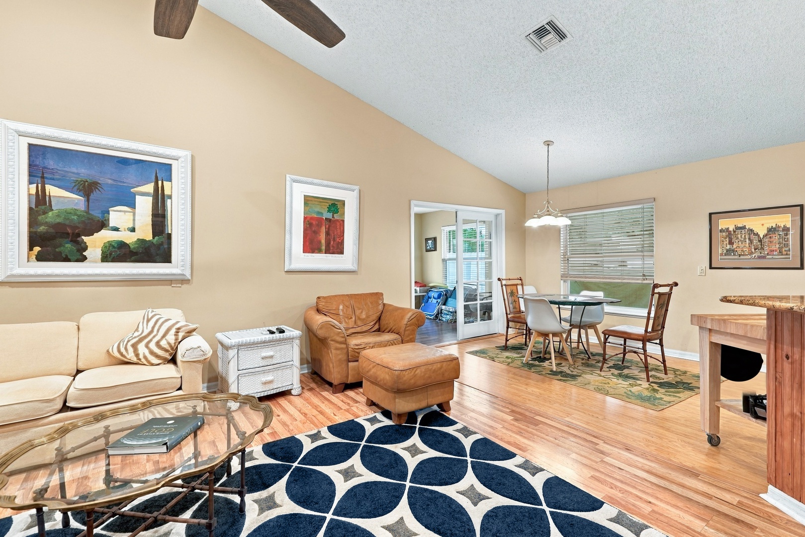 Living Room / Dining Area.