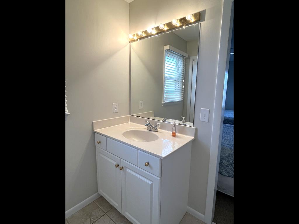 Bedroom 6 Private Bath