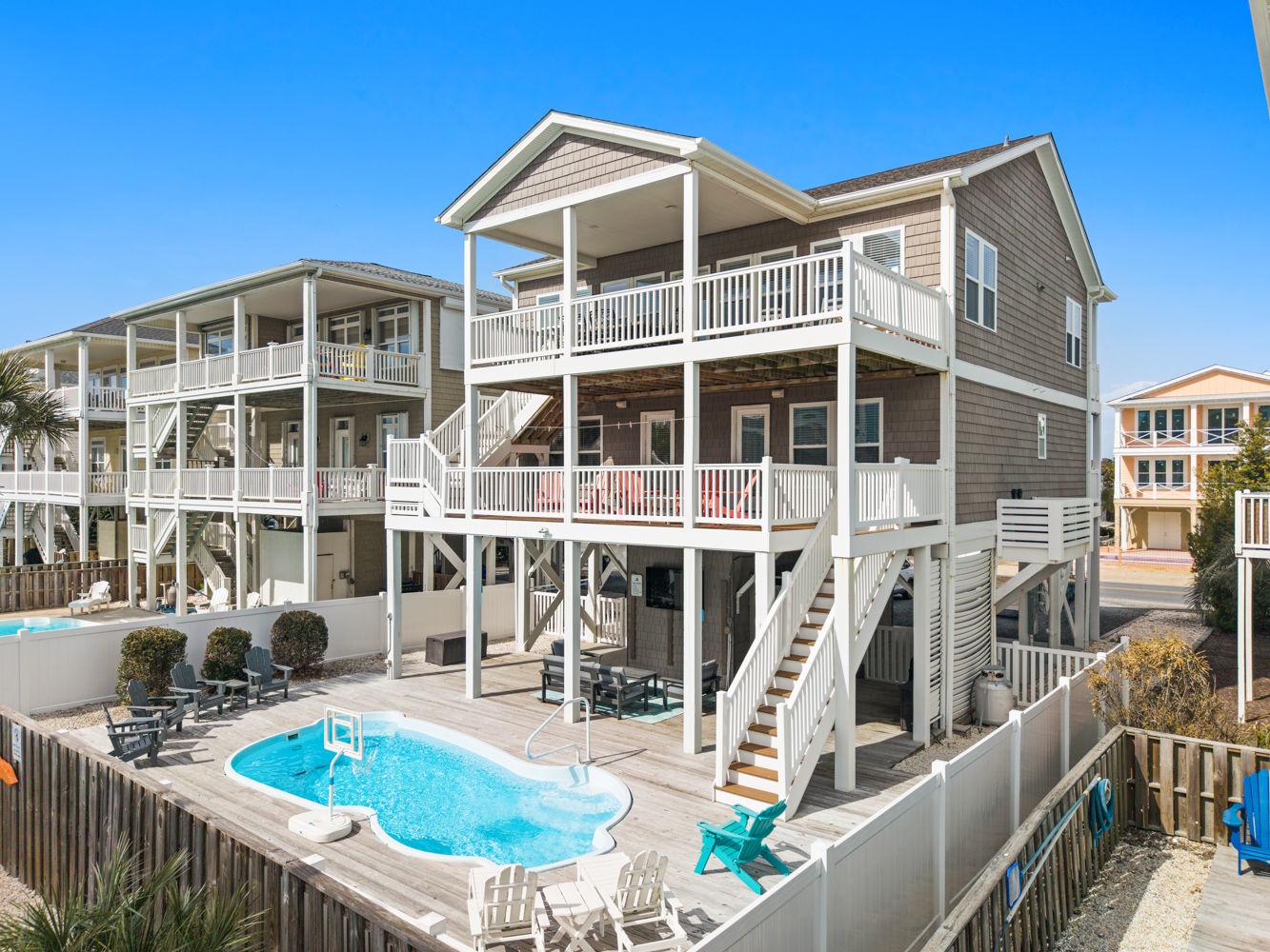 2 - 390 East Second Street