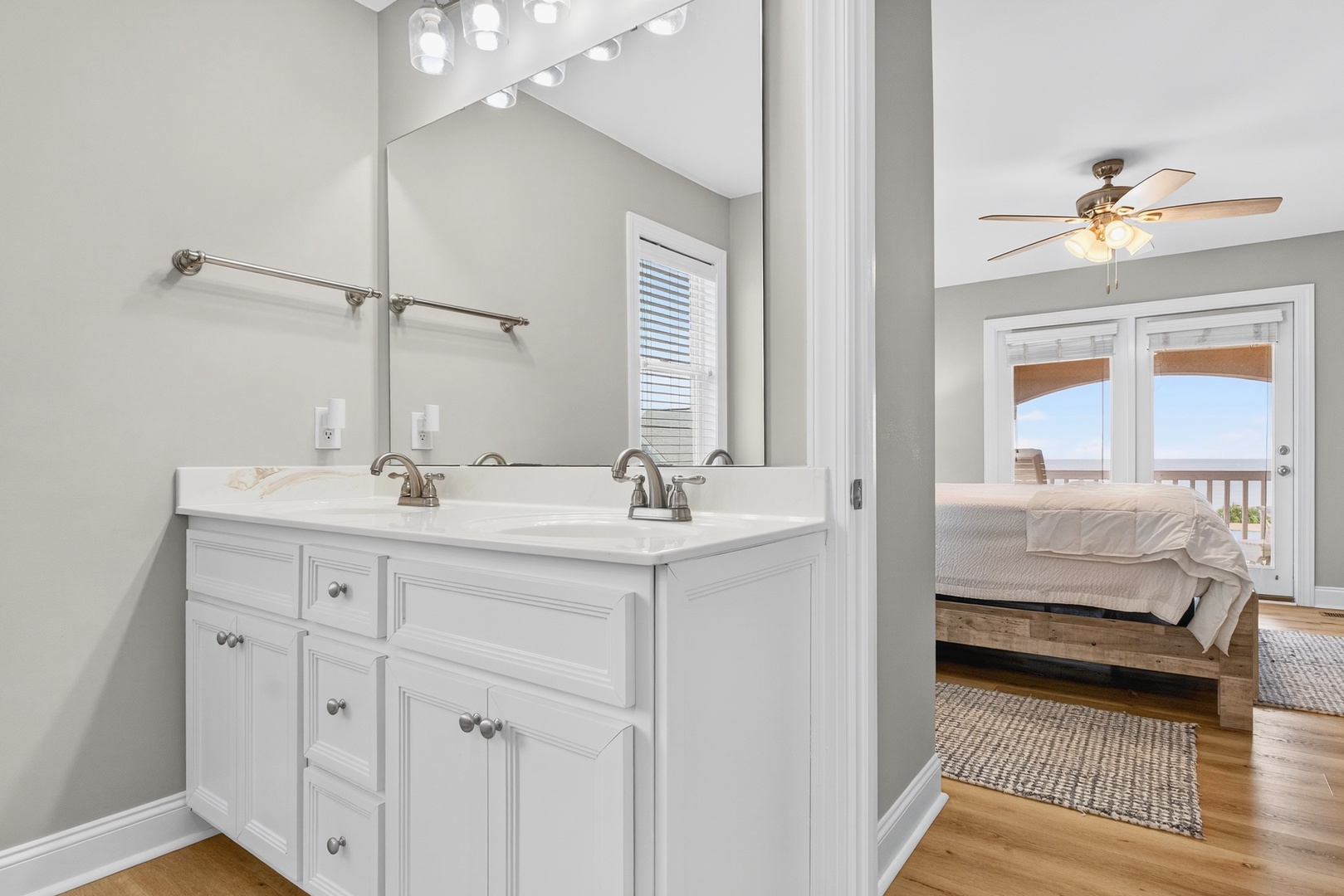 Private Bath Bedroom 6-2