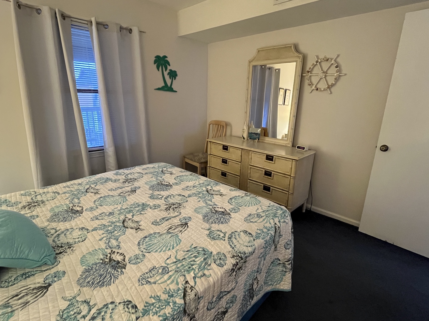 bedroom 2 - streetside
