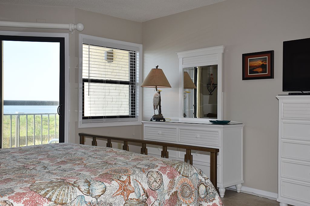 Bedroom Oceanfront