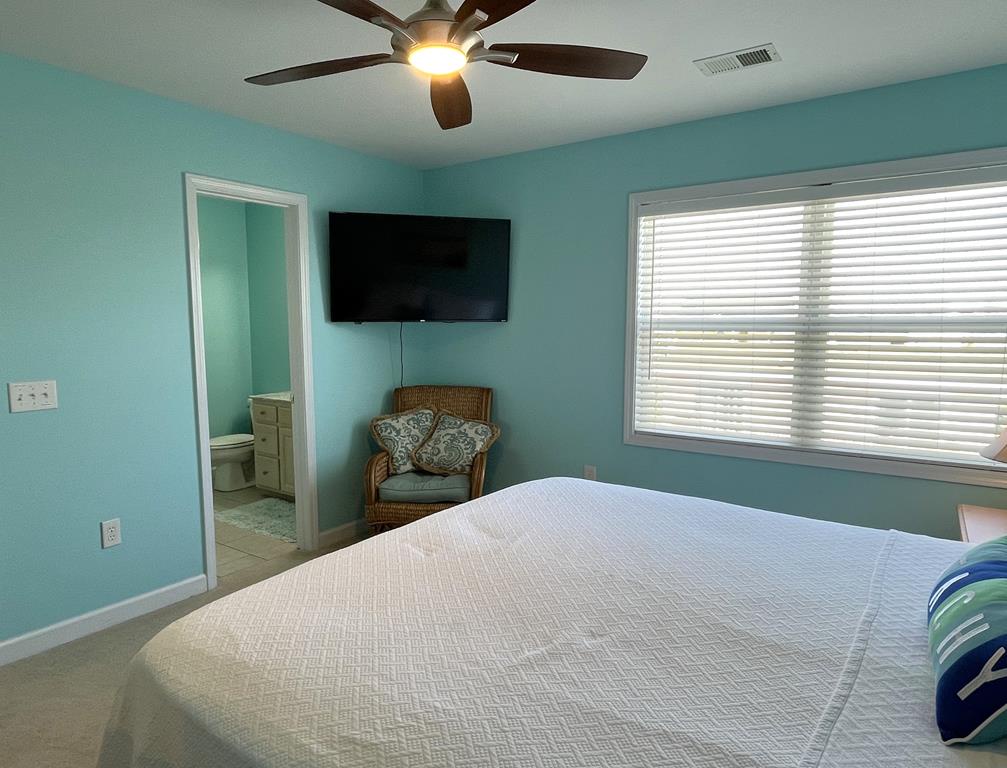 Bedroom 3 - Upstairs - King