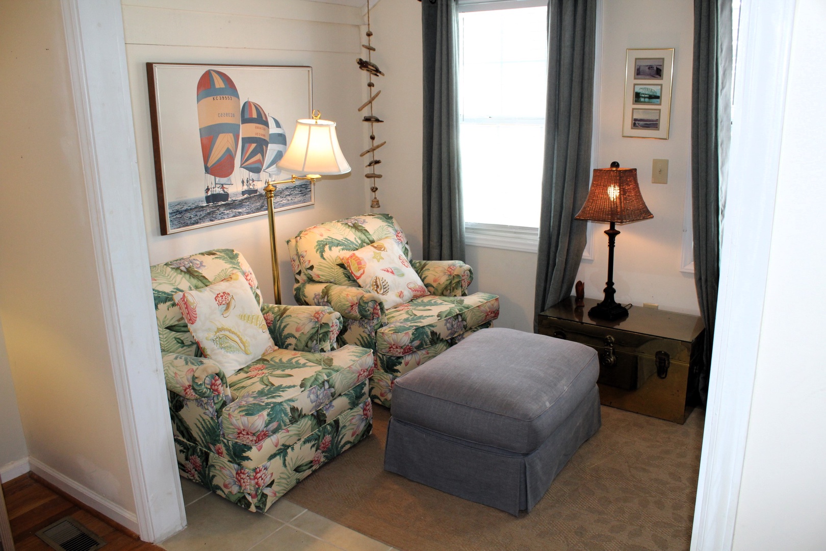 Master Upstairs Bedroom 4-3