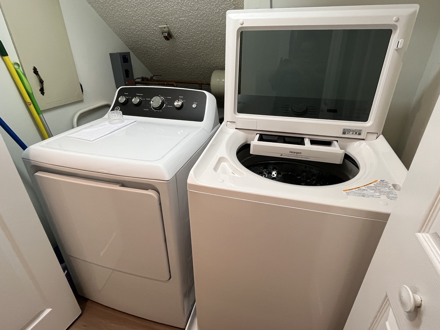 washer-dryer first level