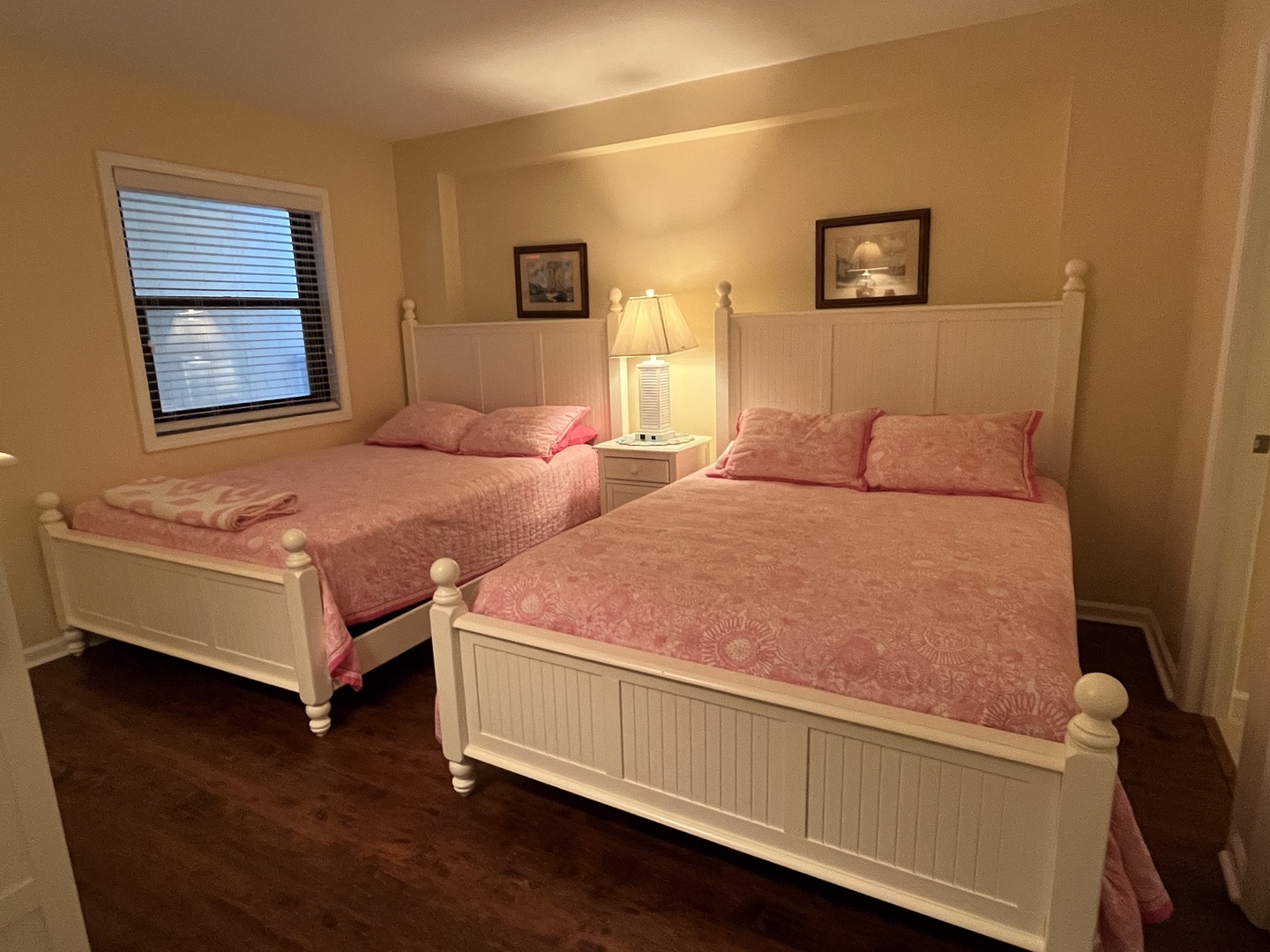 14 - bedroom 3 - two queens