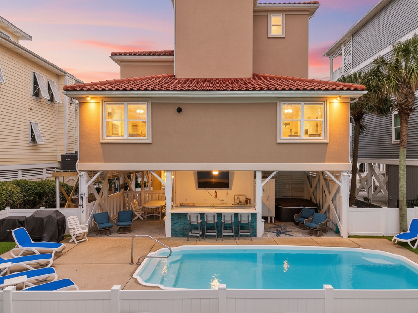 282 West First Street 3