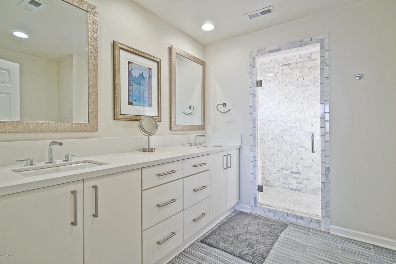 41 bedroom 3 private bath