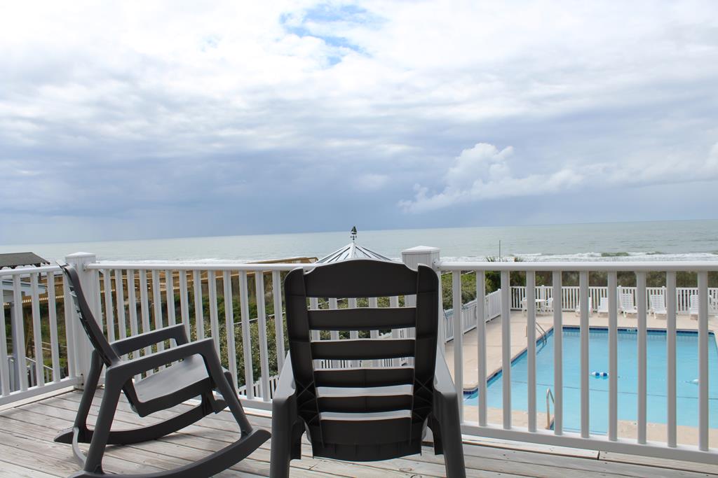 BEACH BLESSING ON 7TH, Beach Front Boardwalk Condo with Ocean views