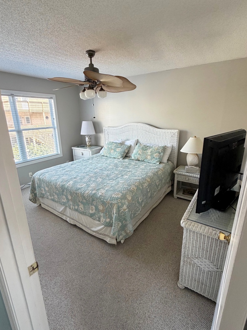 bedroom 1 - downstairs