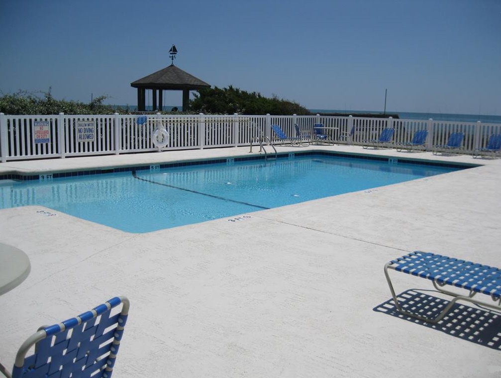 Starboard by the Sea oceanfront pool