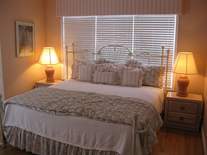 Bedroom 3 - Upstairs Sound Side East