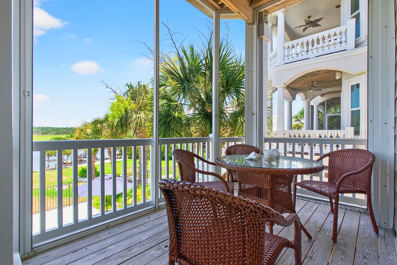Sitting Area - Porch