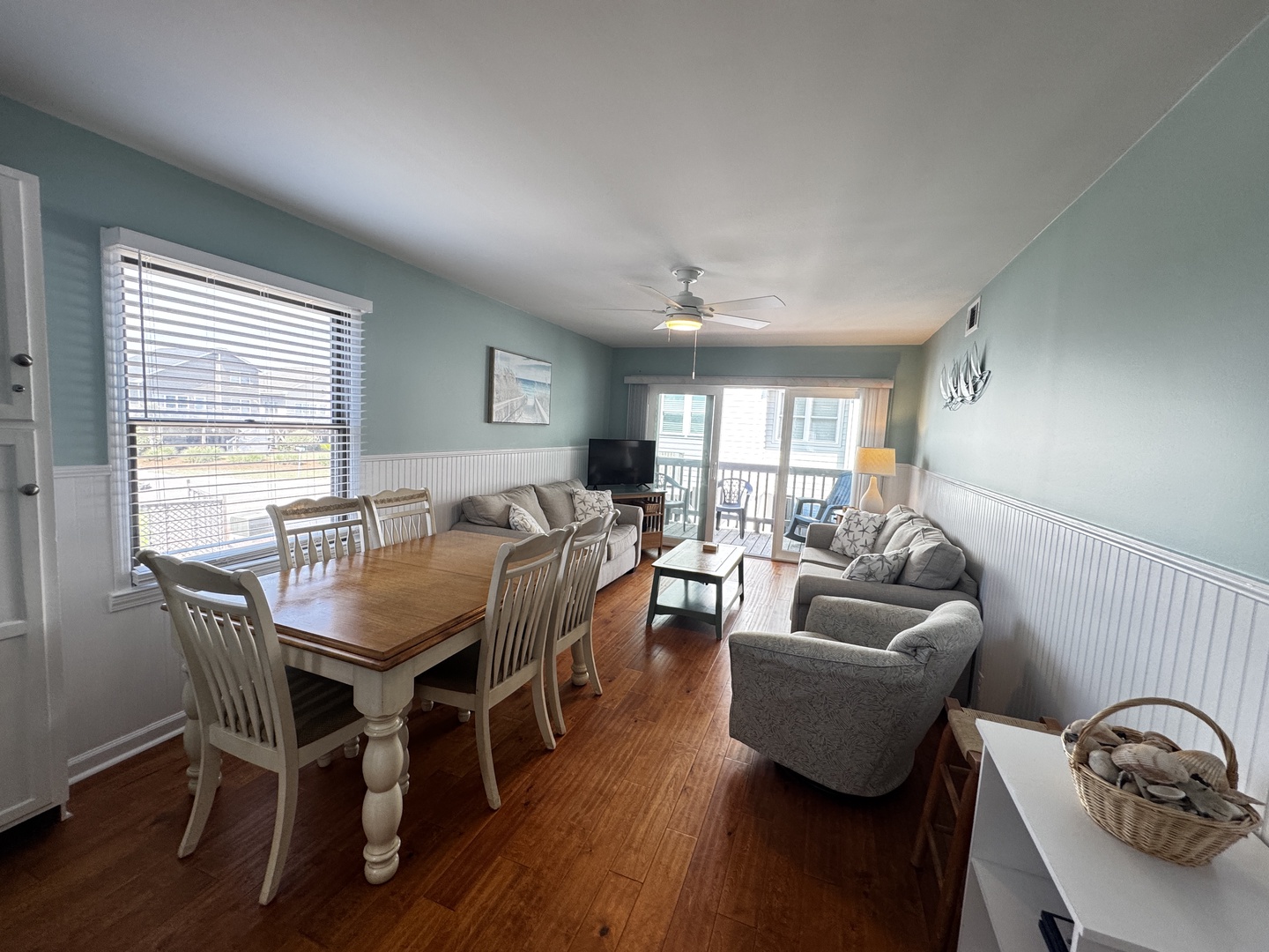 Dining/Living Room