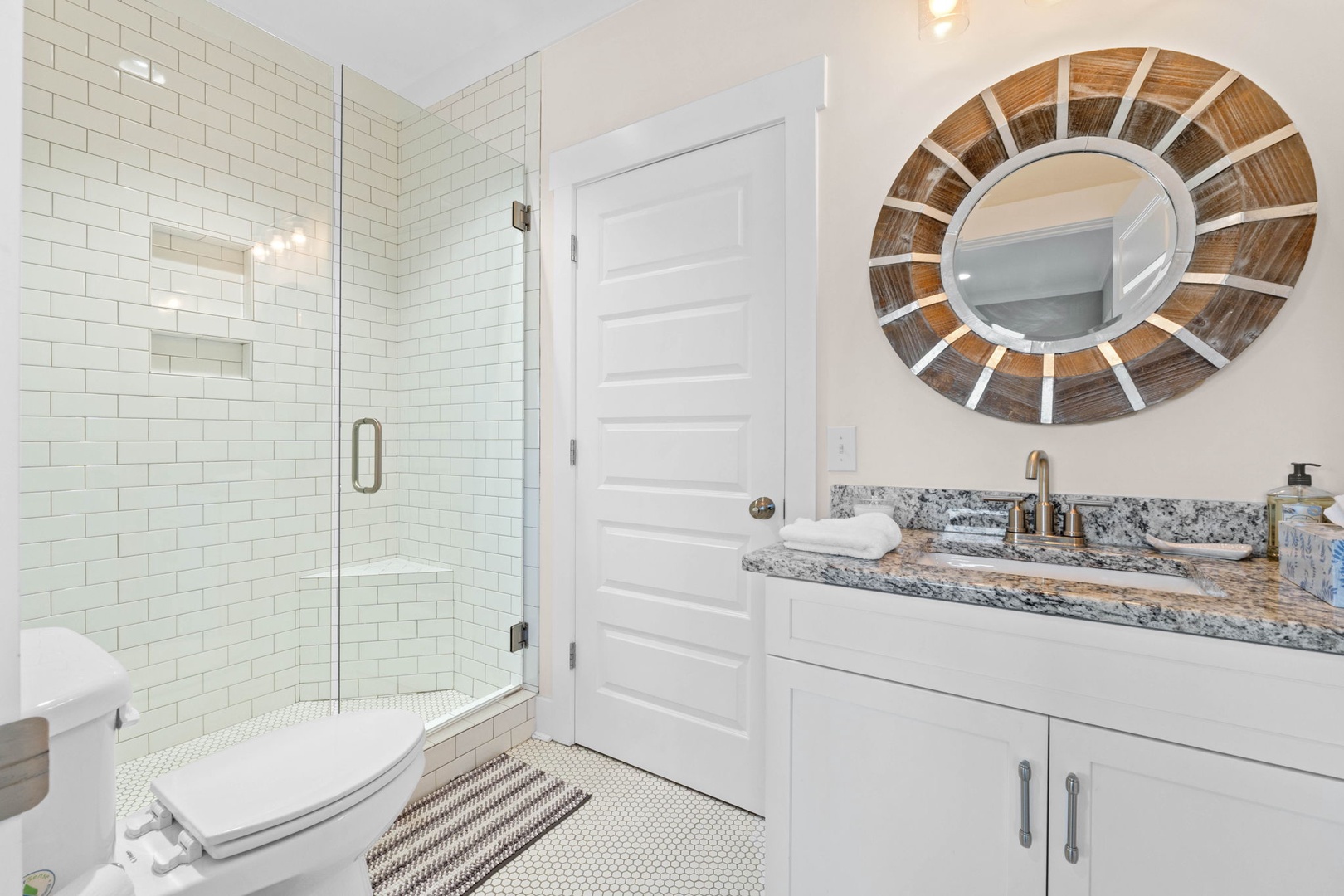 bathroom 2-2 first level