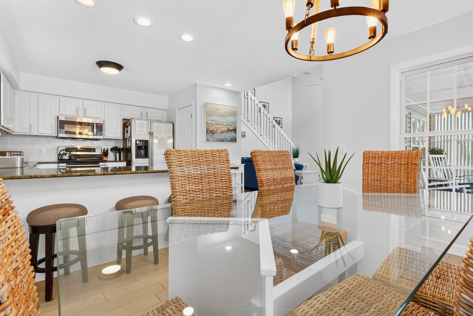 Dining Area to Kitchen