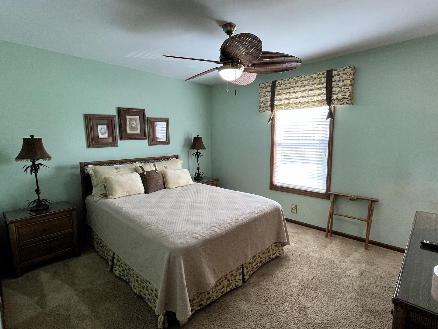 bedroom 1 first level queen