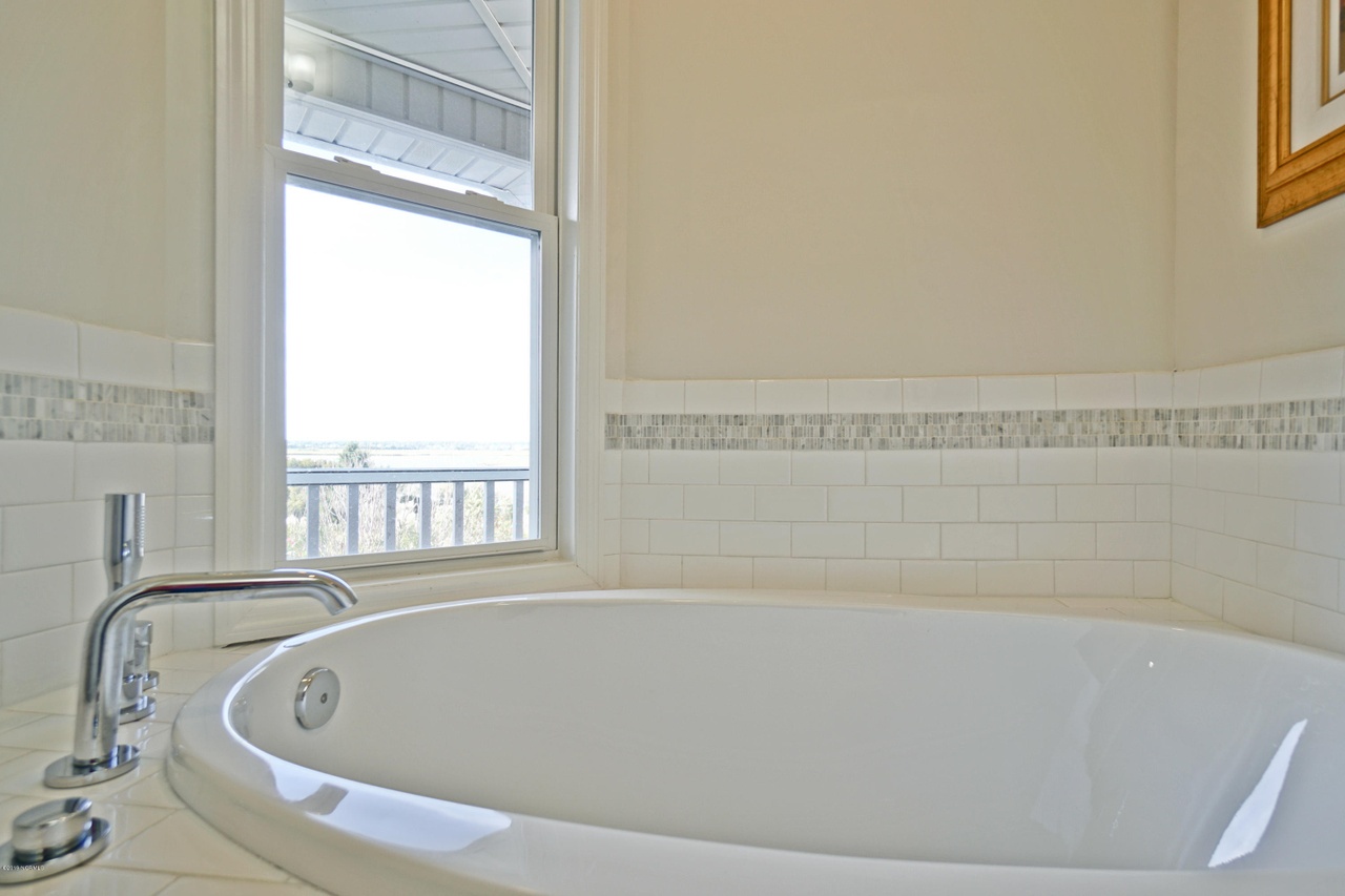 22 bedroom 1 private bath