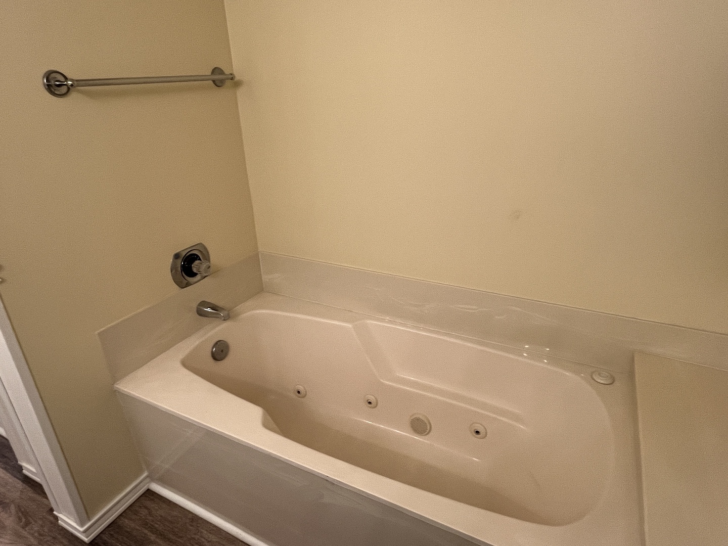 4 - ocean front bedroom private bath