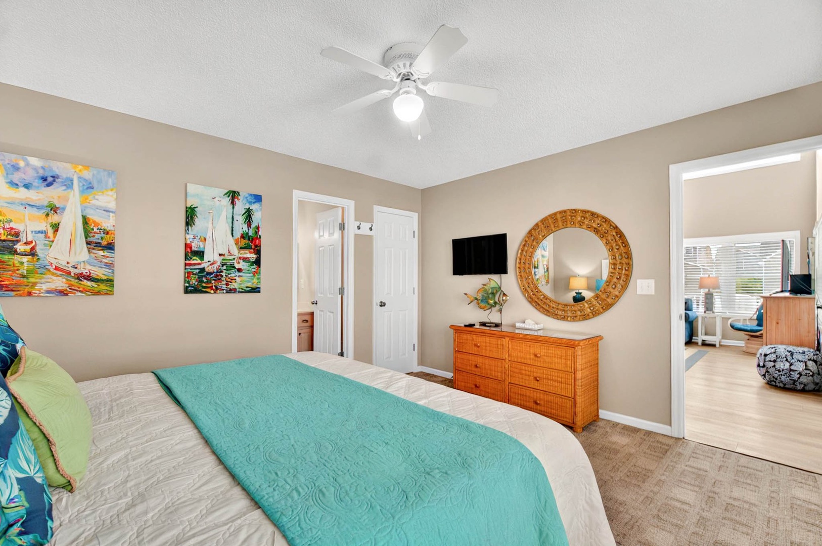 King Bedroom Downstairs 1-2