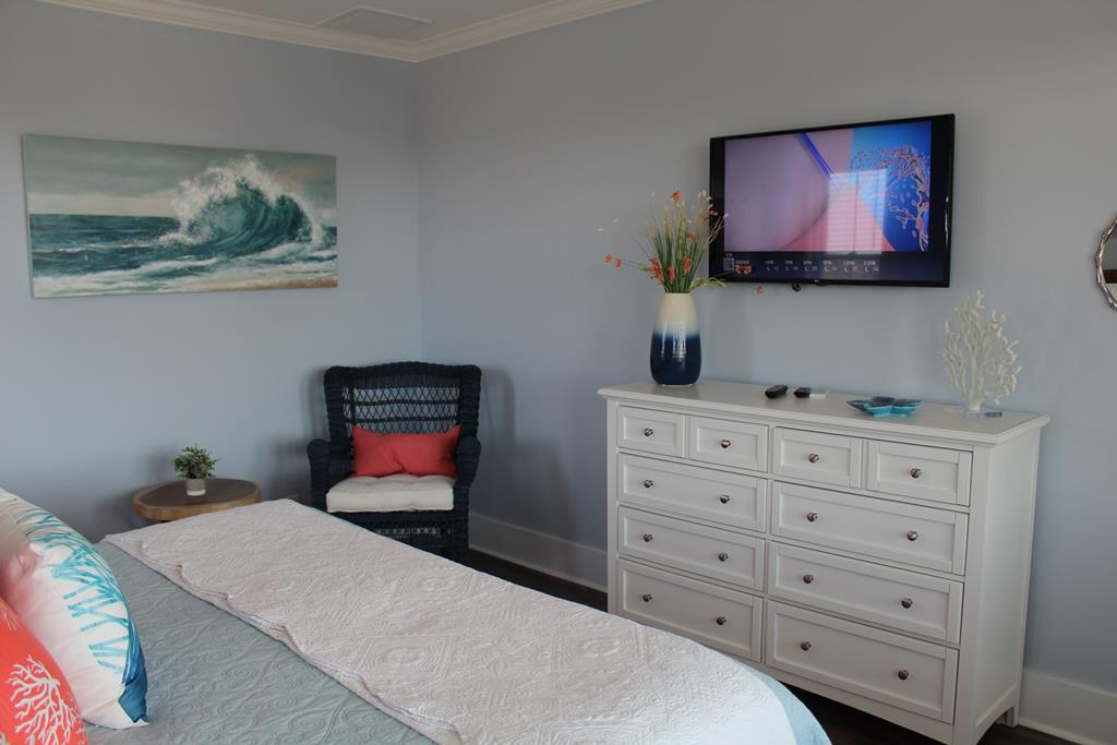 Bedroom 1 - Upstairs Master