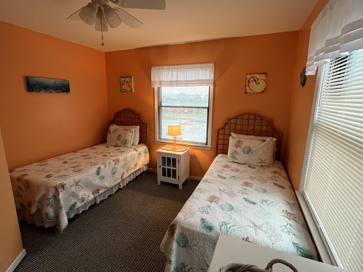 bedroom 3 - streetside