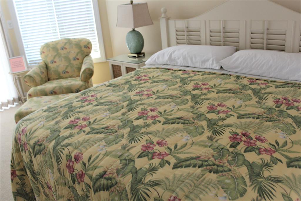 Bedroom 5 - Upstairs Master