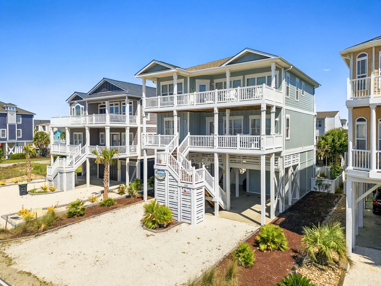 185 East First Street 3