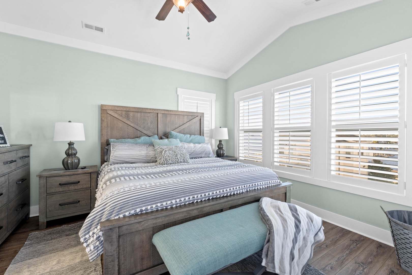 bedroom 4-1 upstairs - king