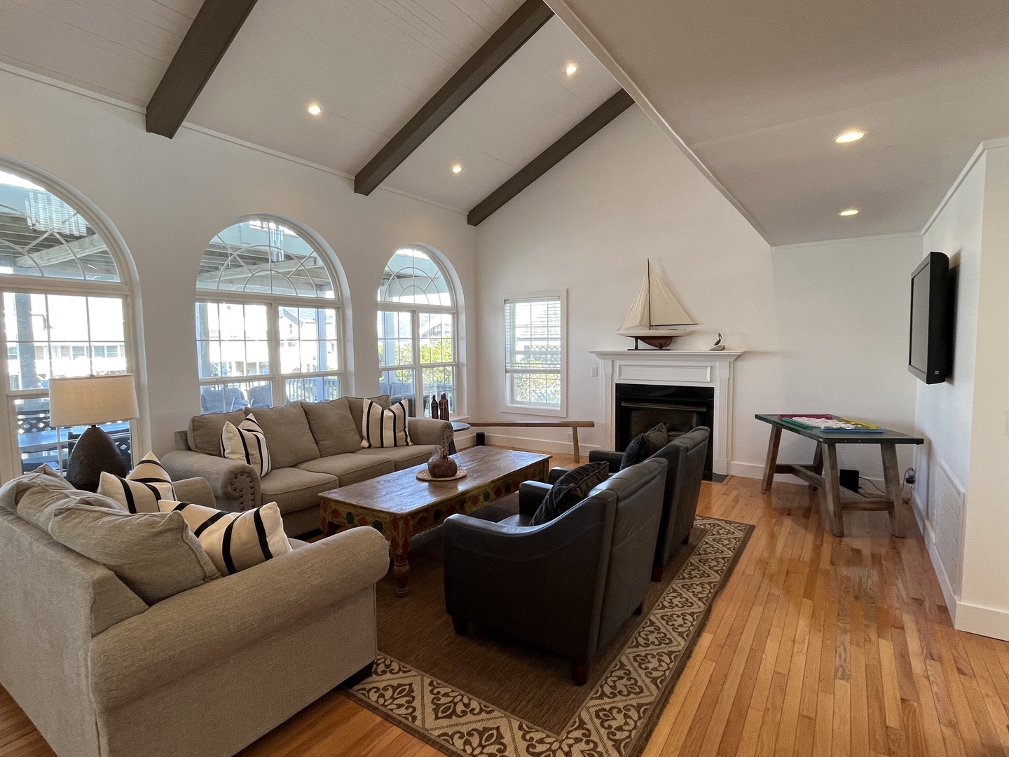 6 - living area