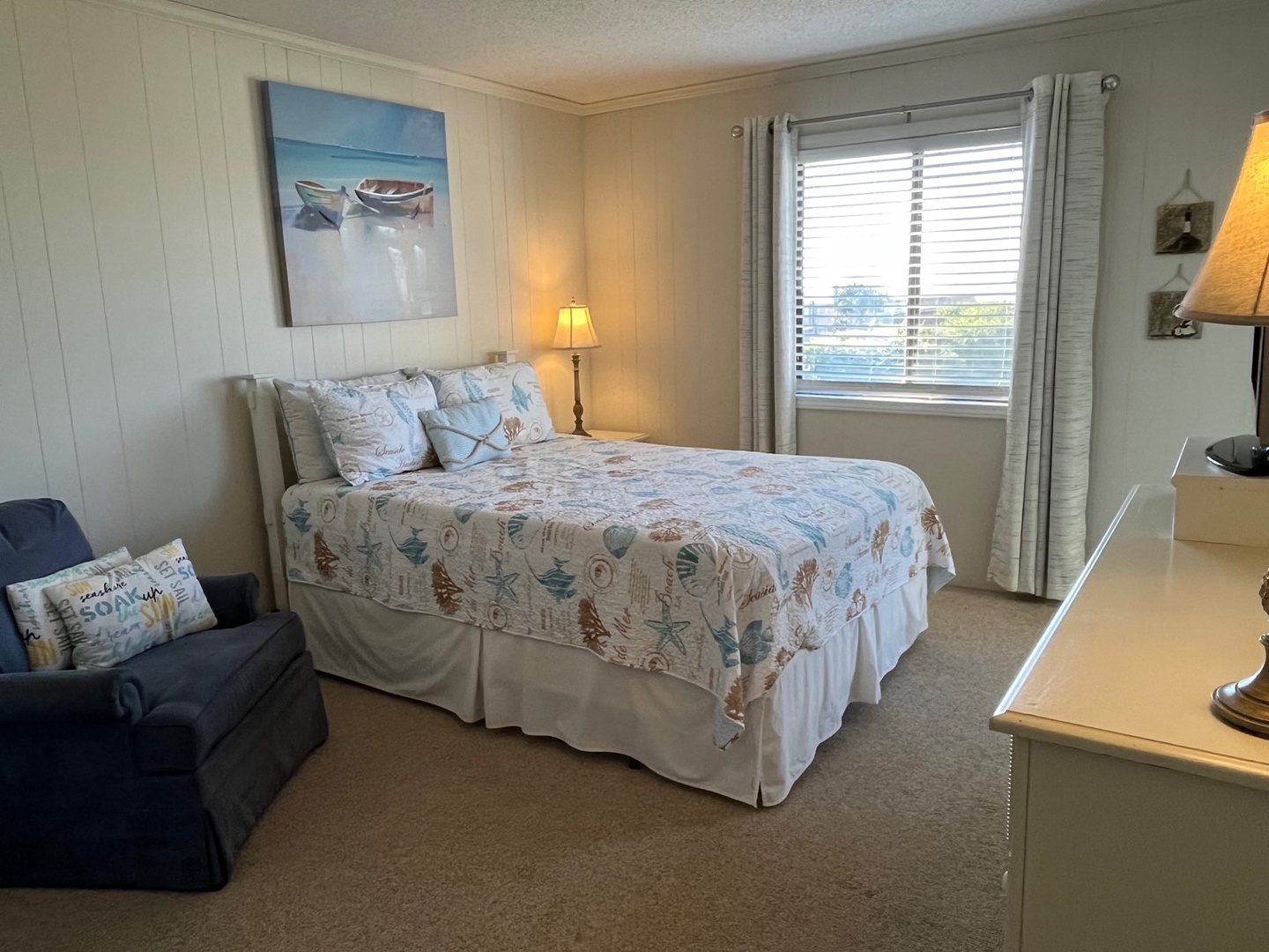 11 - master bedroom oceanfront
