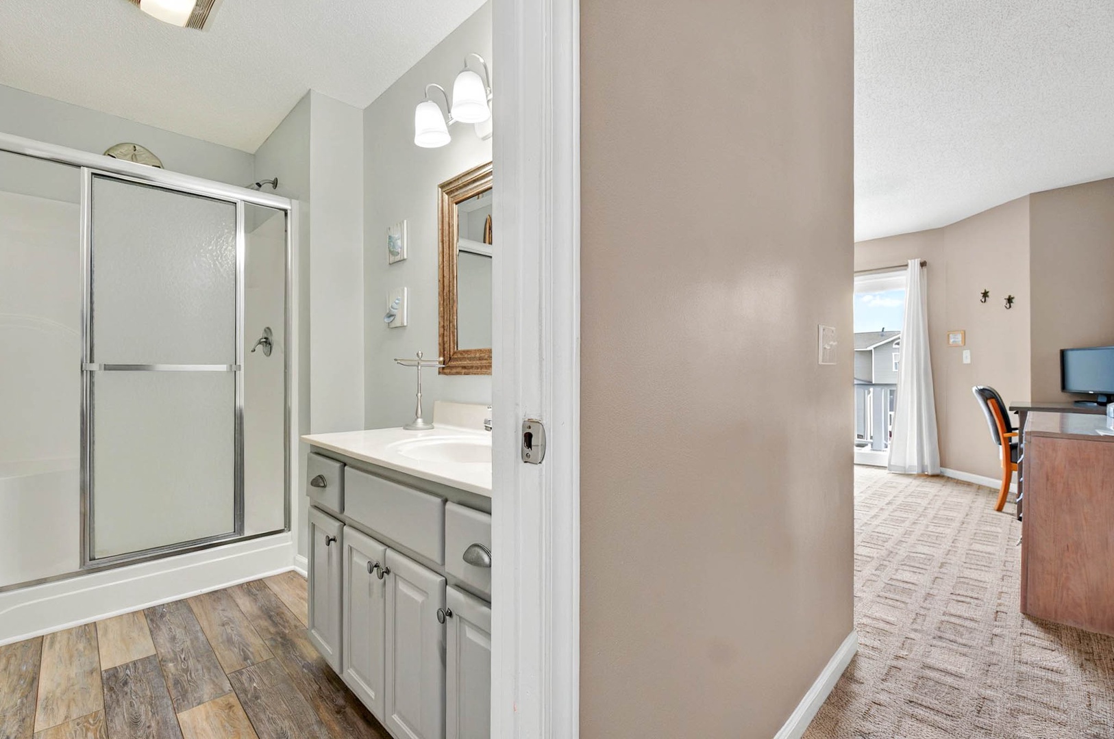 Bedroom 3 Private Bath 3-1