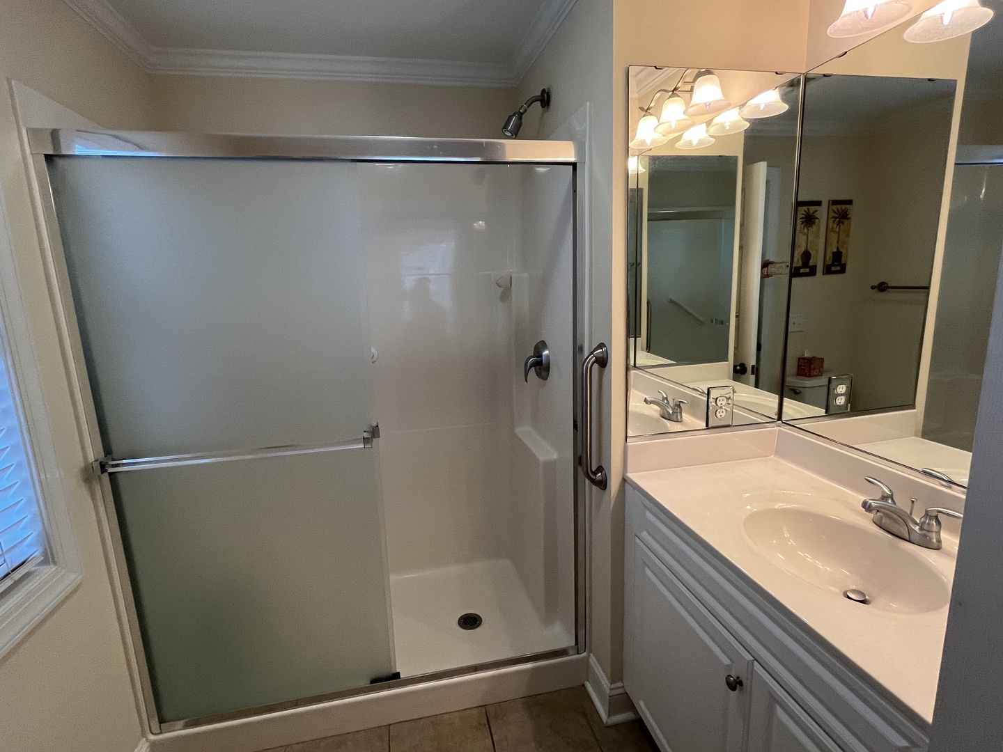 bedroom 3 private bath