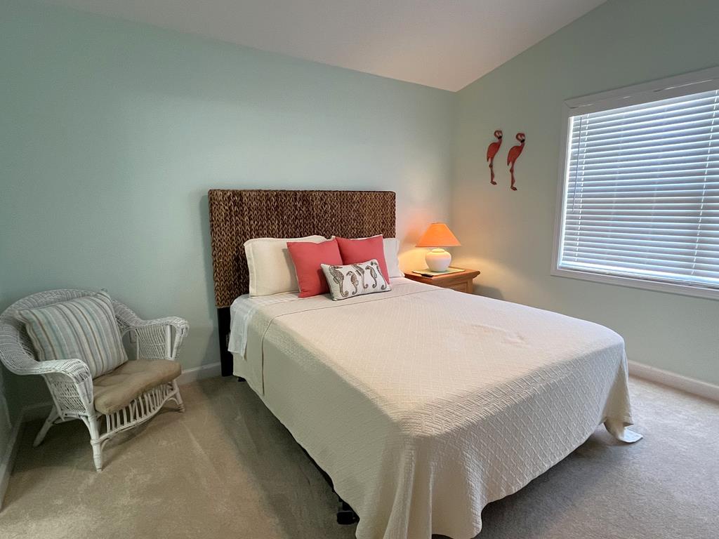 Bedroom 4 - Upstairs - Queen