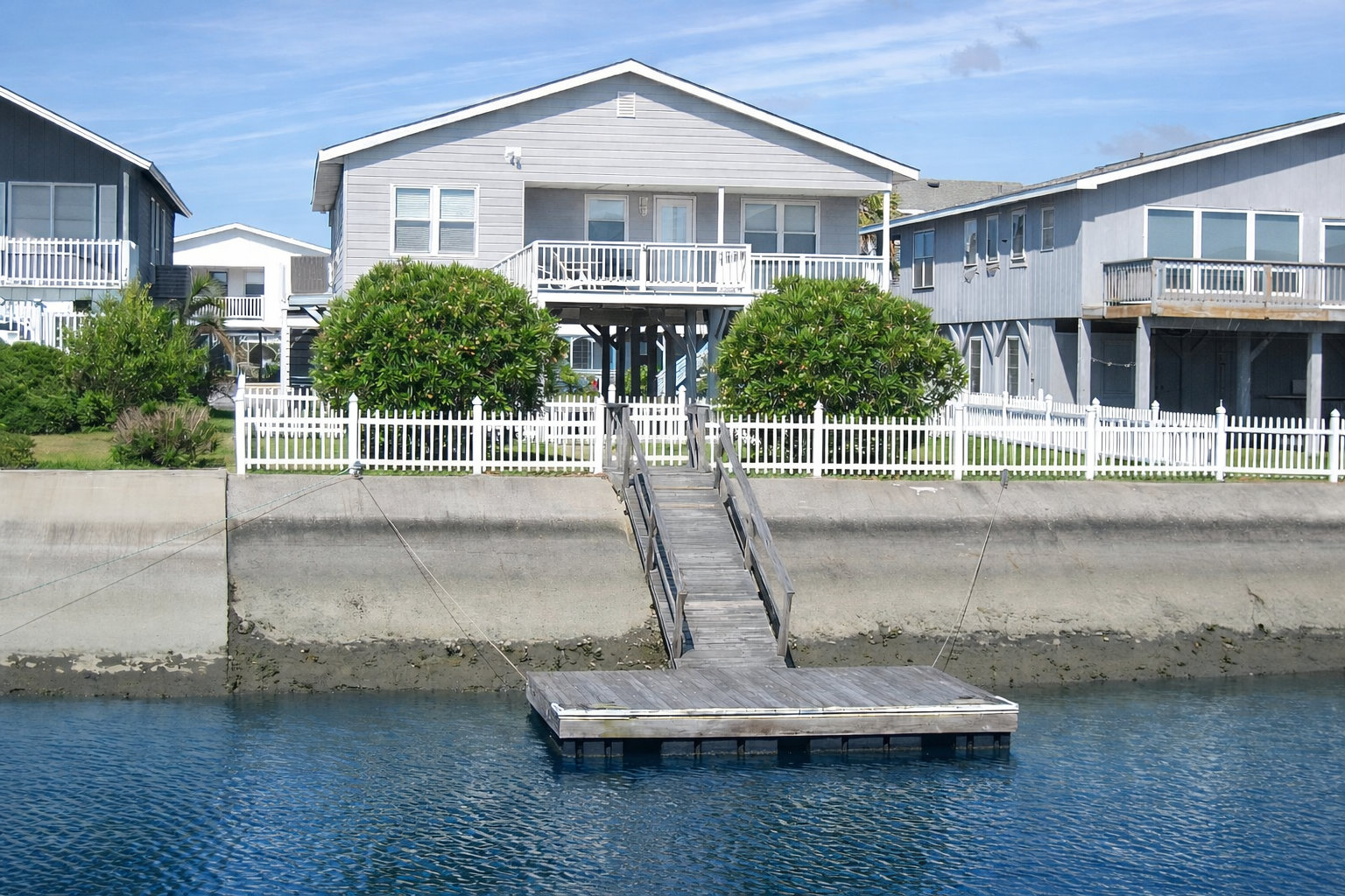 Coastal house by the canal