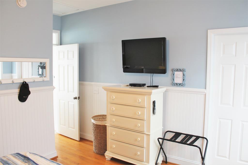 Bedroom 5 - Second Level