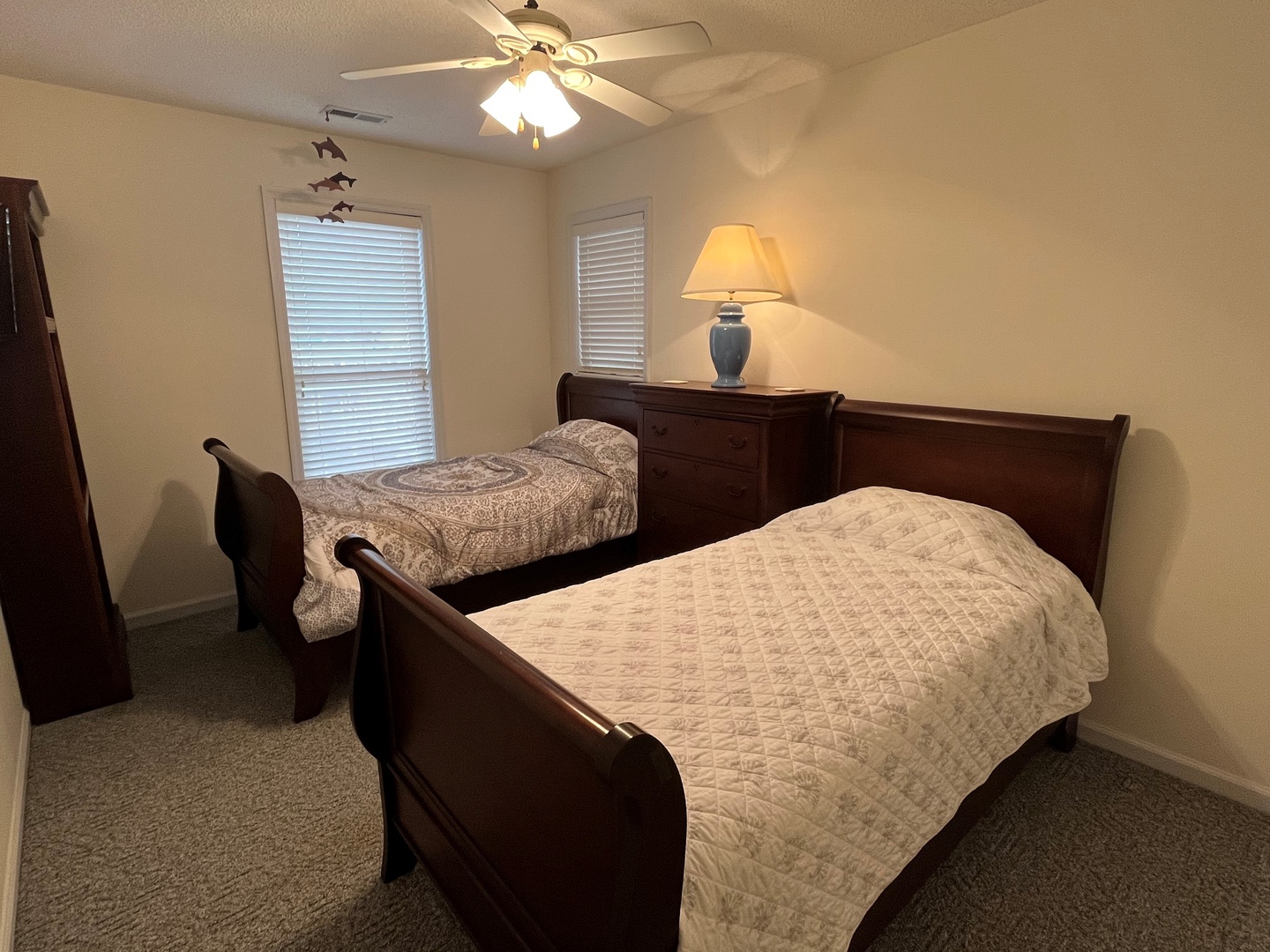 40 - bedroom 4 upstairs 2 twin beds