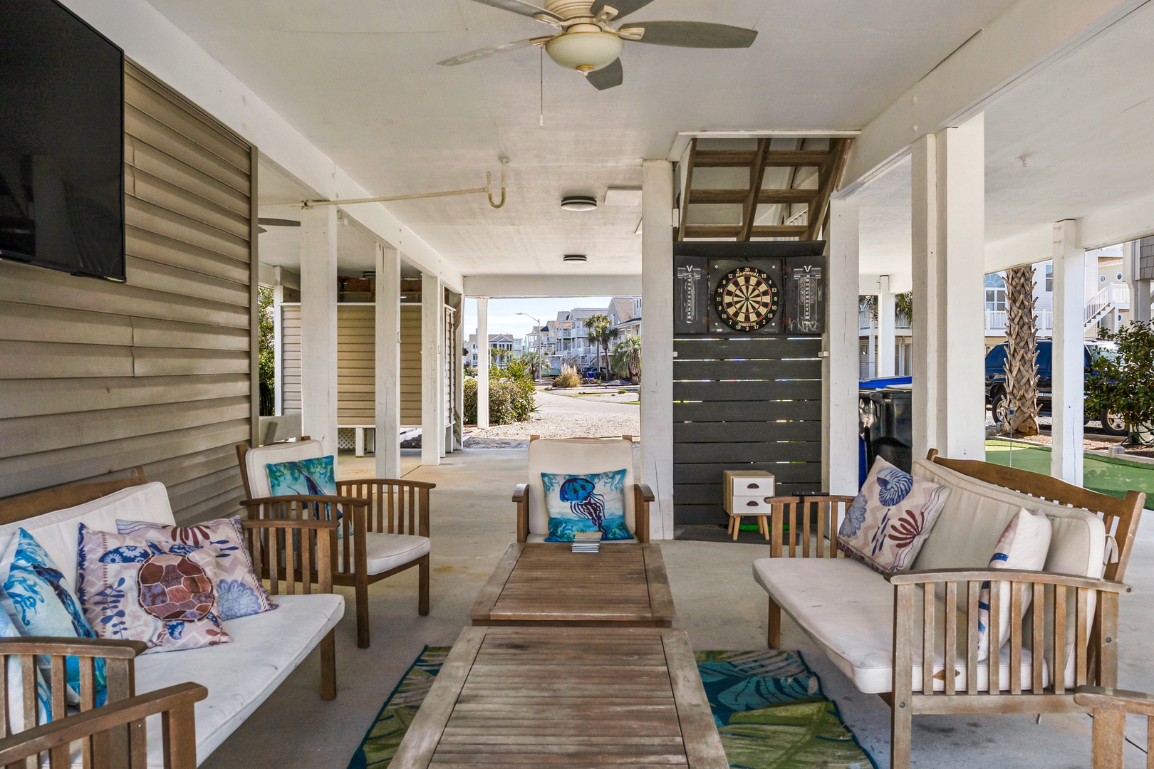 ground level entertainment