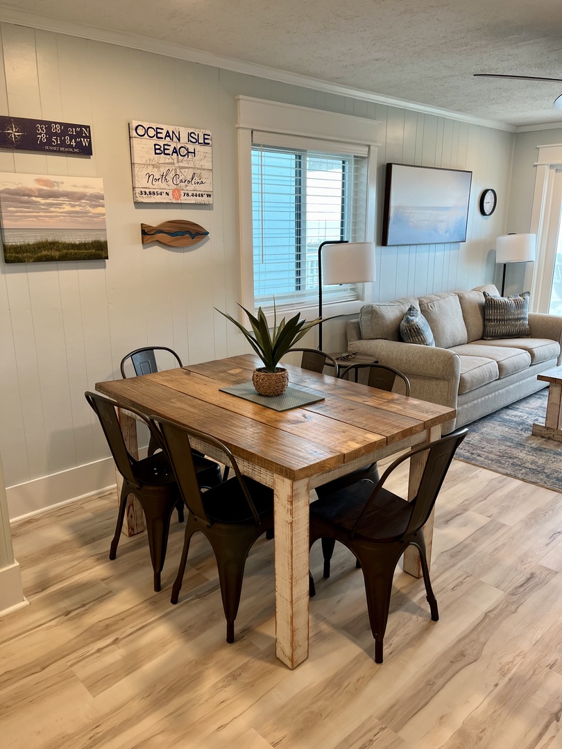 Dining Area 1