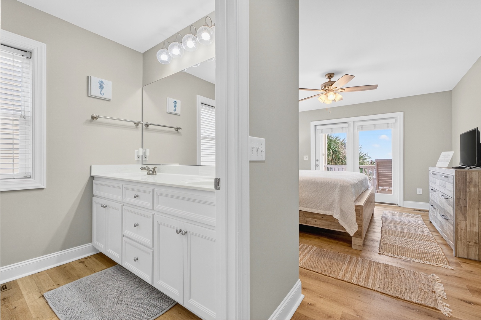 Private Bath Bedroom 4-1