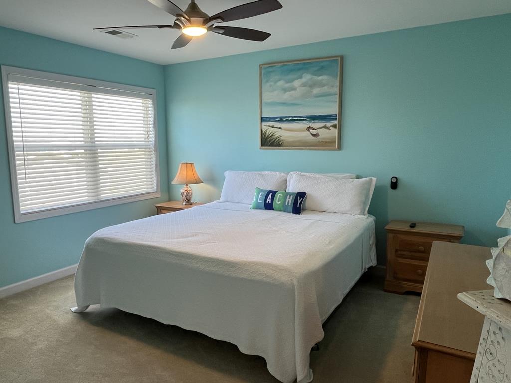 Bedroom 3 - Upstairs - King