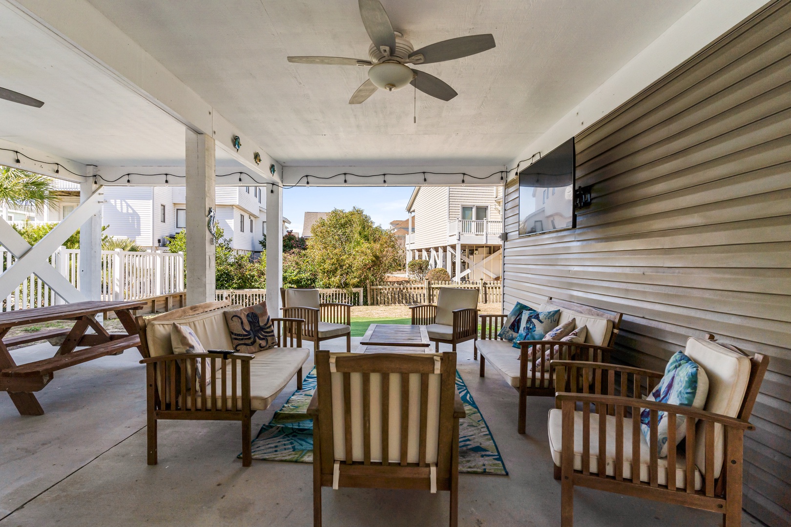 ground level entertainment