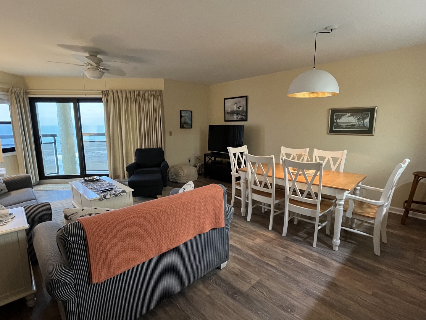 7 - living area