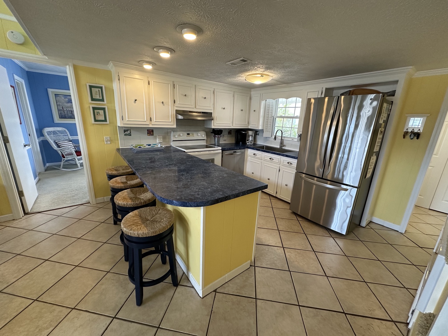 Kitchen and bar