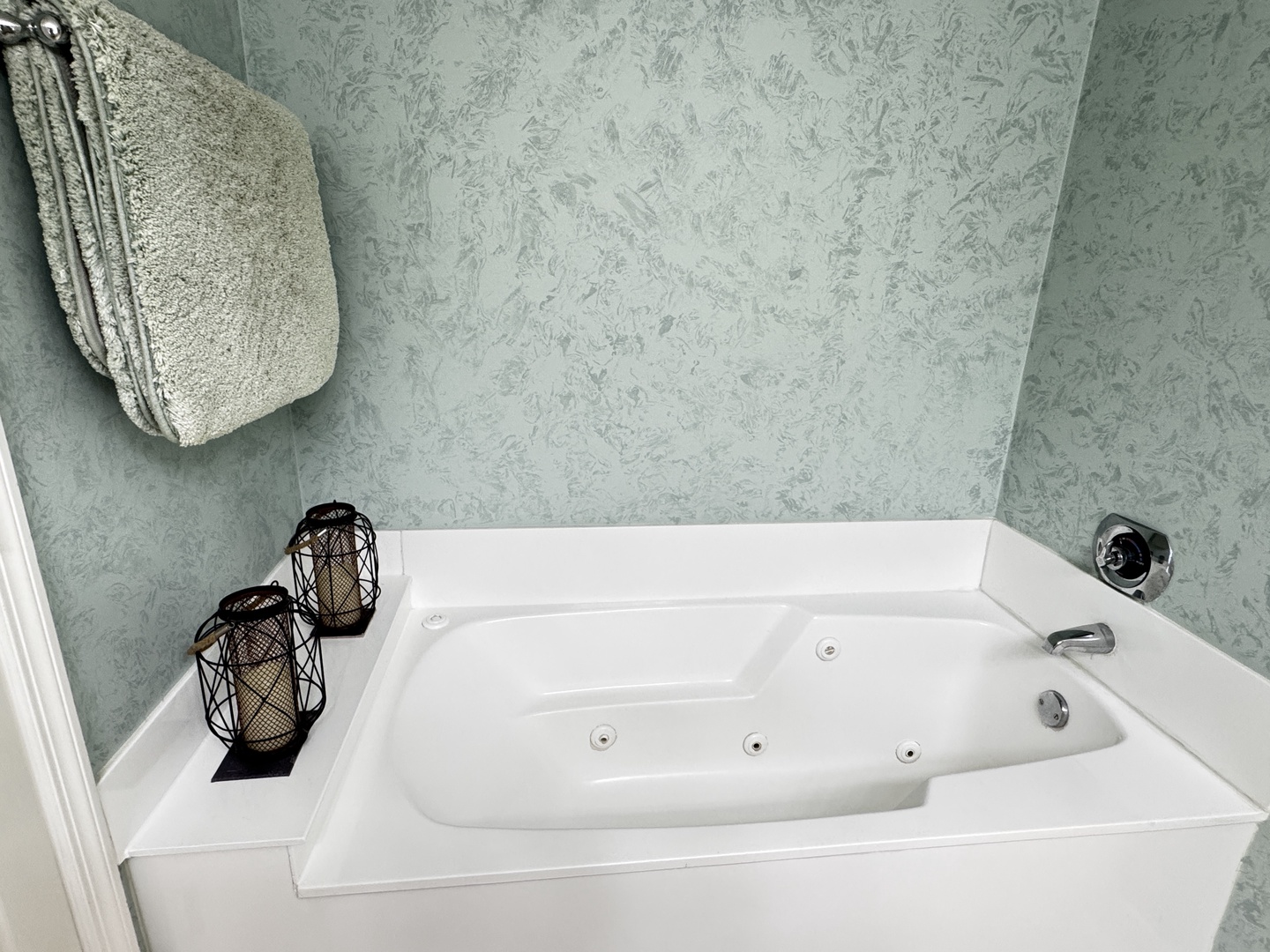 Master Tub