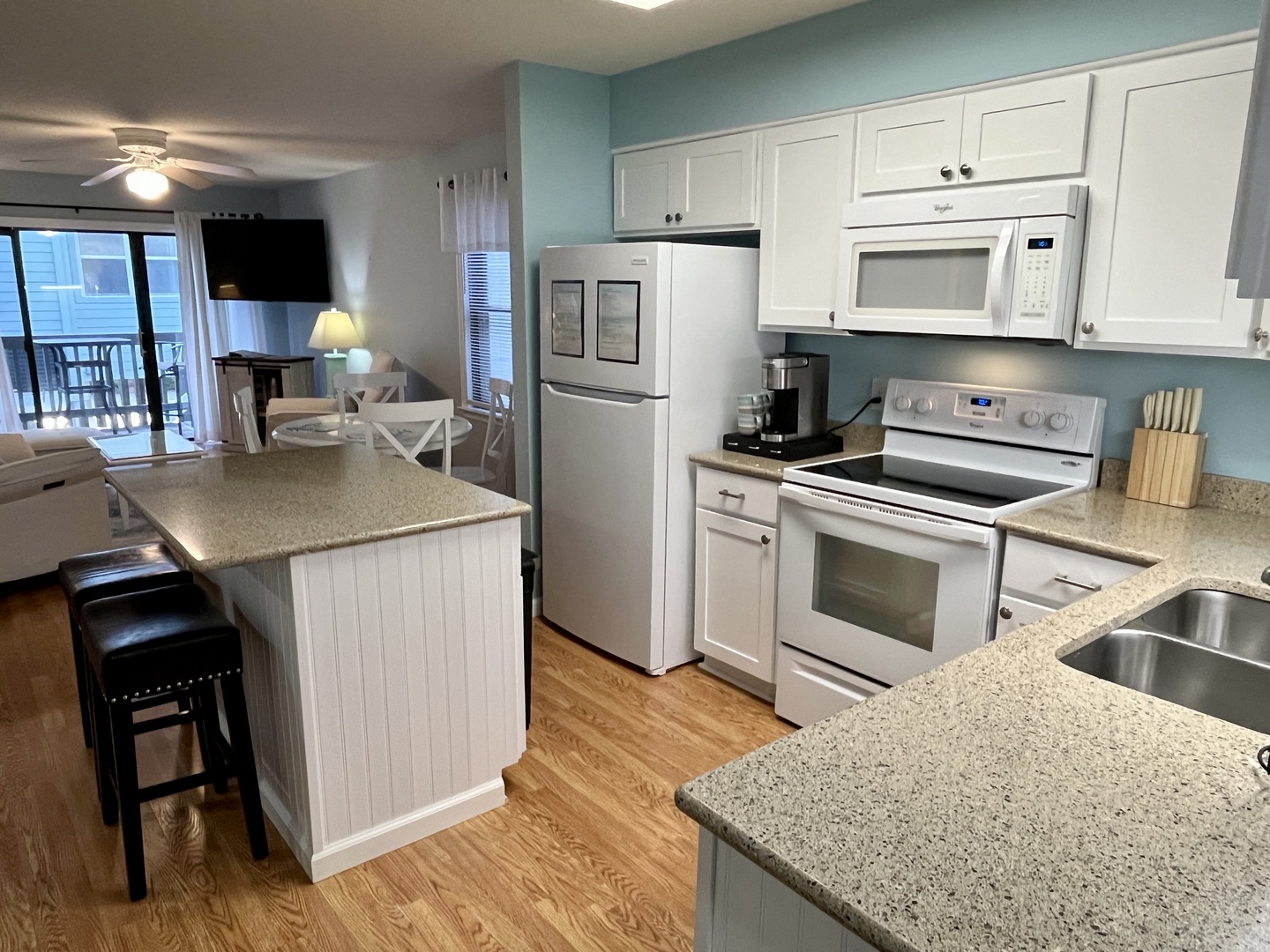 7 - kitchen