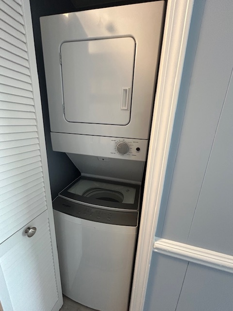 Stackable Washer Dryer (Hallway)