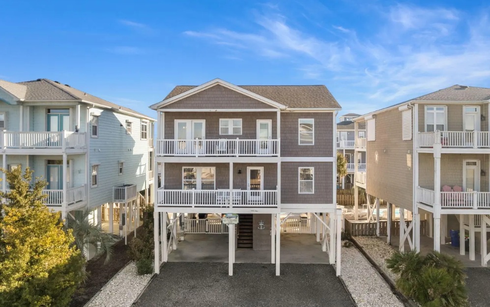 2 - 390 East Second Street