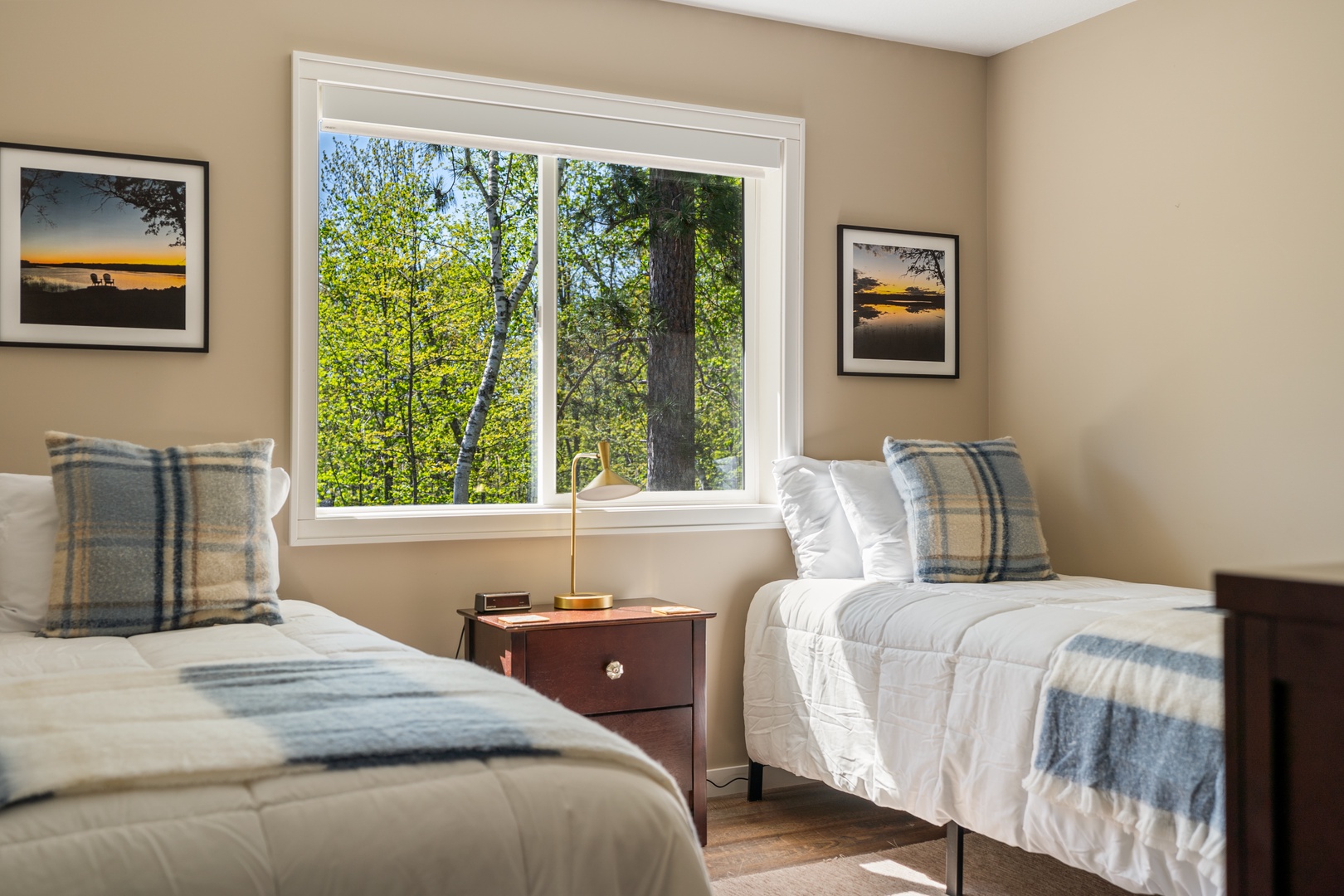 Upper Level Twin Beds- Can Convert to King